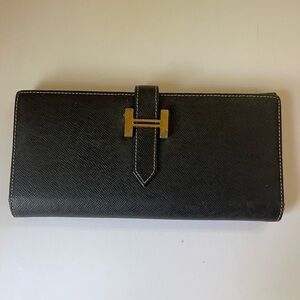 hermés wallet, black, please note some damage on the H